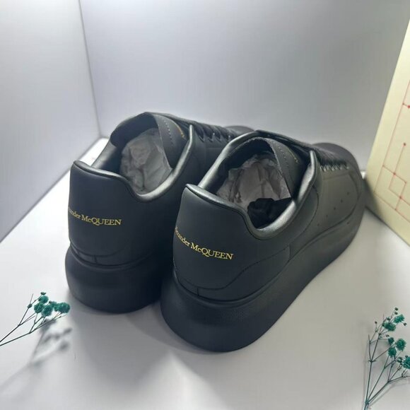 Alexander McQueen Black Men's Sneakers - Picture 5 of 6